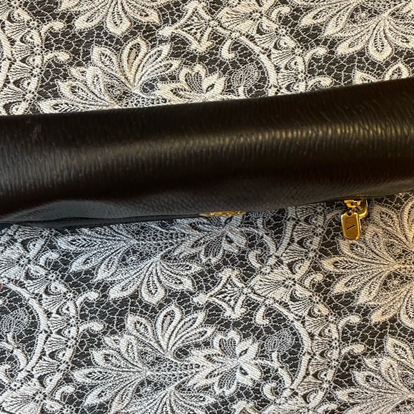 Valentino Garavani Black and Gold Textured Clutch - Picture 9 of 9